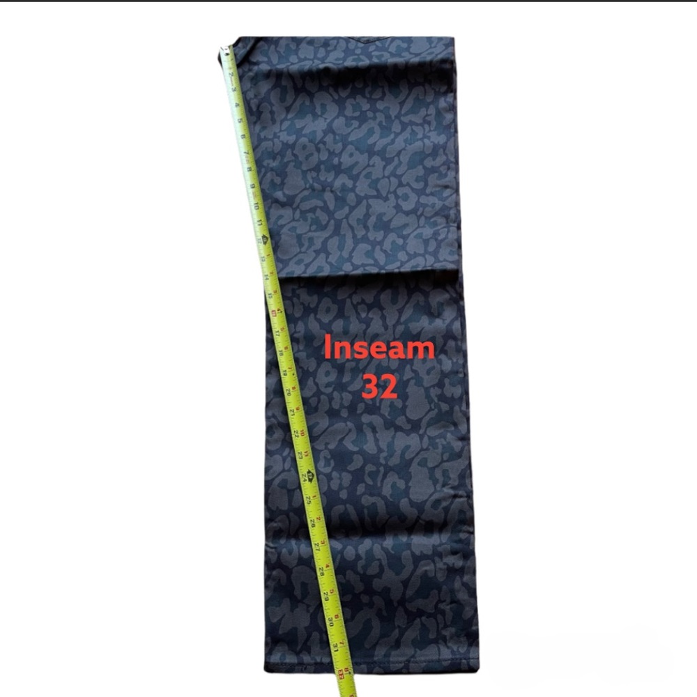 LEVI’S ORIGINAL Men’s CAMO 501 JEANS NWT. - Picture 15 of 15
